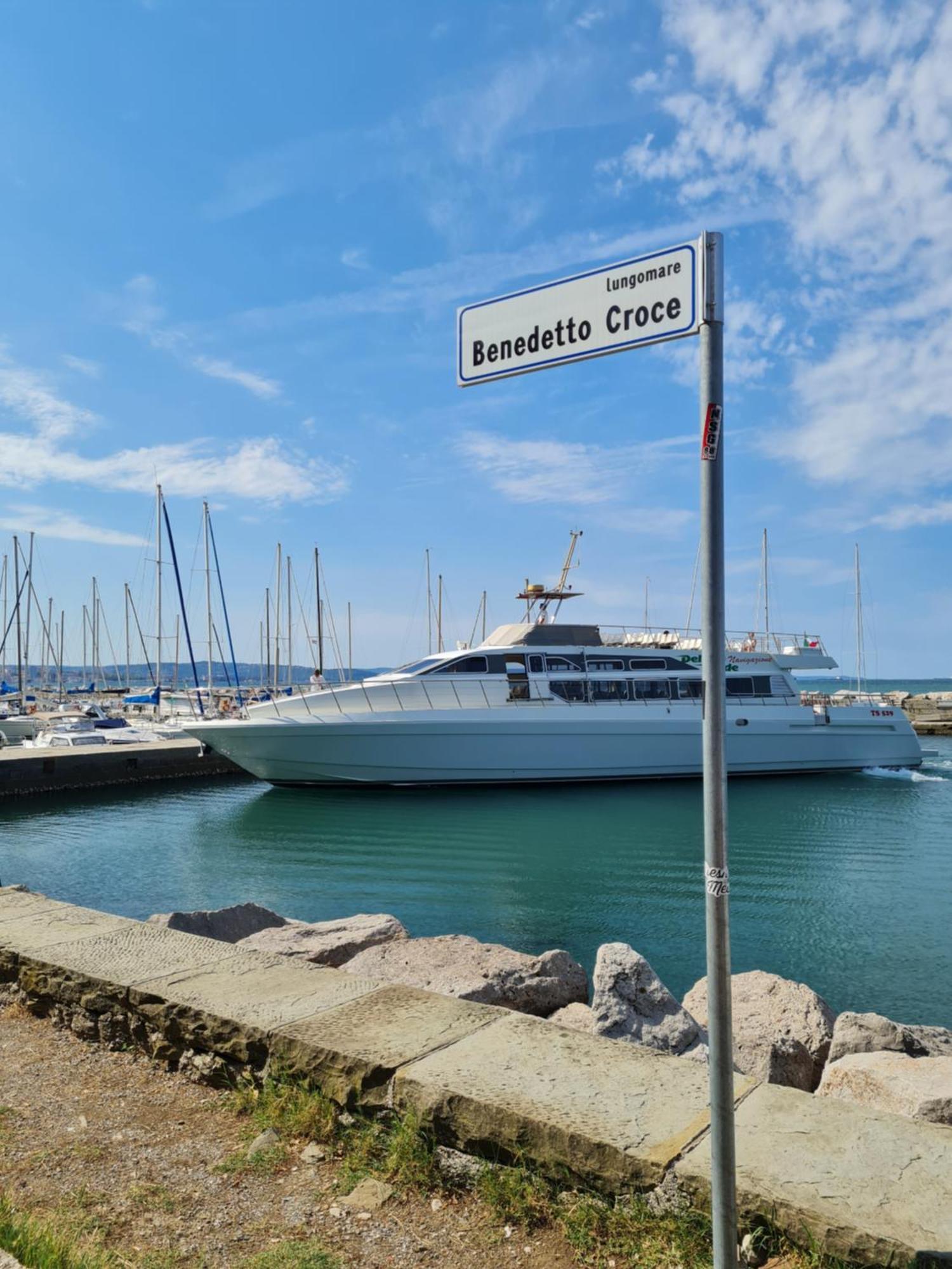 Medium Miramare Appartamento Sogno Sul Mare Trieste Extérieur photo